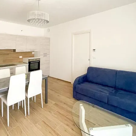 Homiday - Roseto Borsacchio Int 12 Розето-дельи-Абруцци